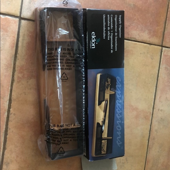 Desktop Organizer - Picture 3 of 6